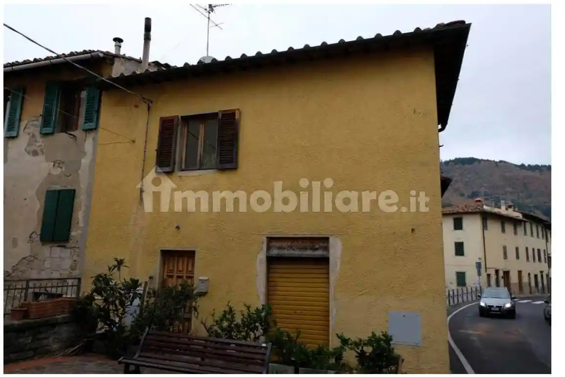 Appartamento in vendita a Reggello