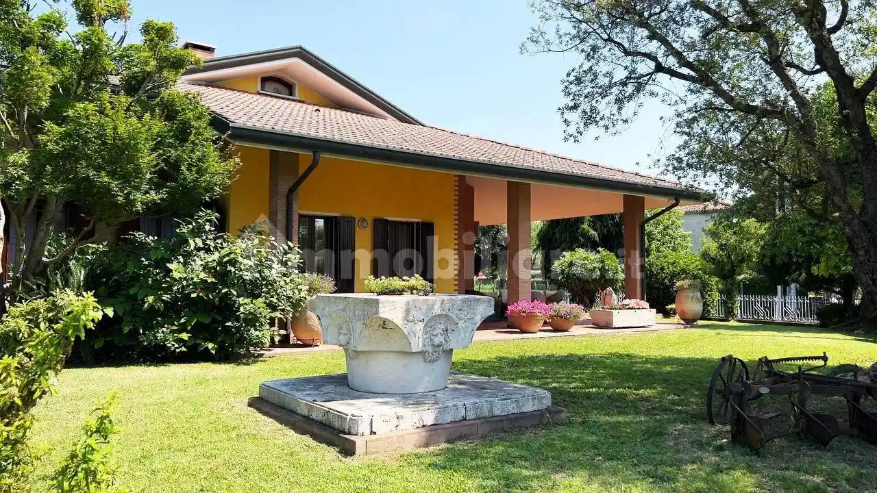 Villa in vendita a Solesino