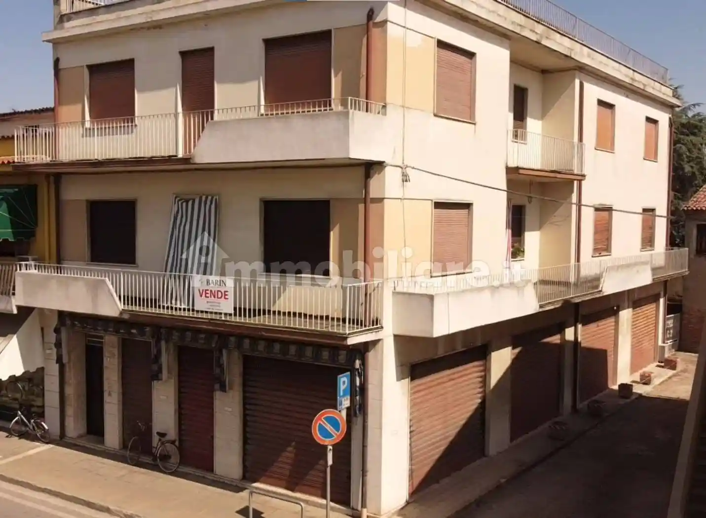 Palazzo - Edificio in vendita a Solesino