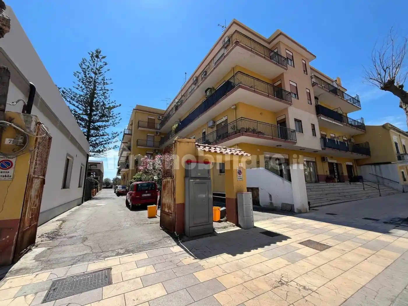 Appartamento in vendita a Nizza di Sicilia
