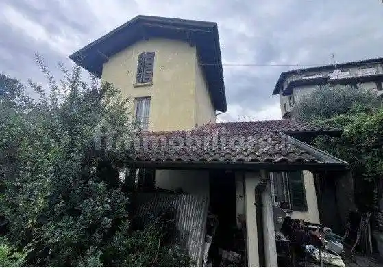 Appartamento in vendita a Luino