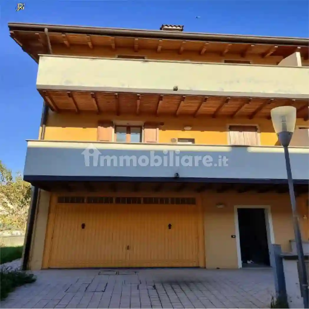 Villetta a schiera - foto 2