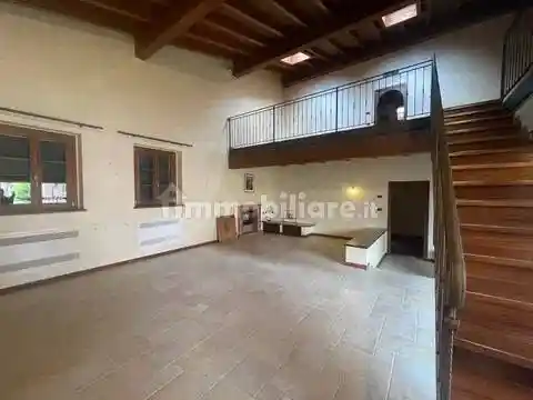Villa in vendita a Monticelli d'Ongina