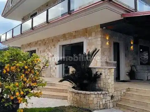 Villa in vendita a Valle di Maddaloni
