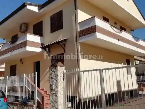 Villa in vendita a Caserta