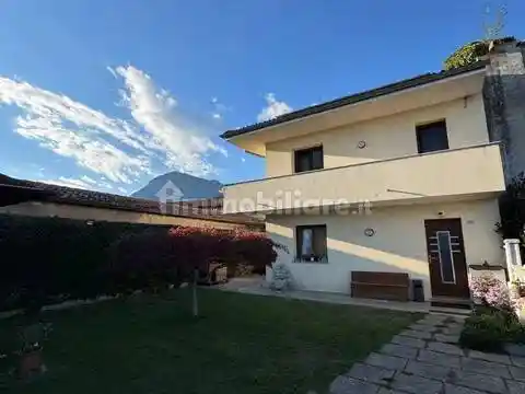 Villa in vendita a Maniago