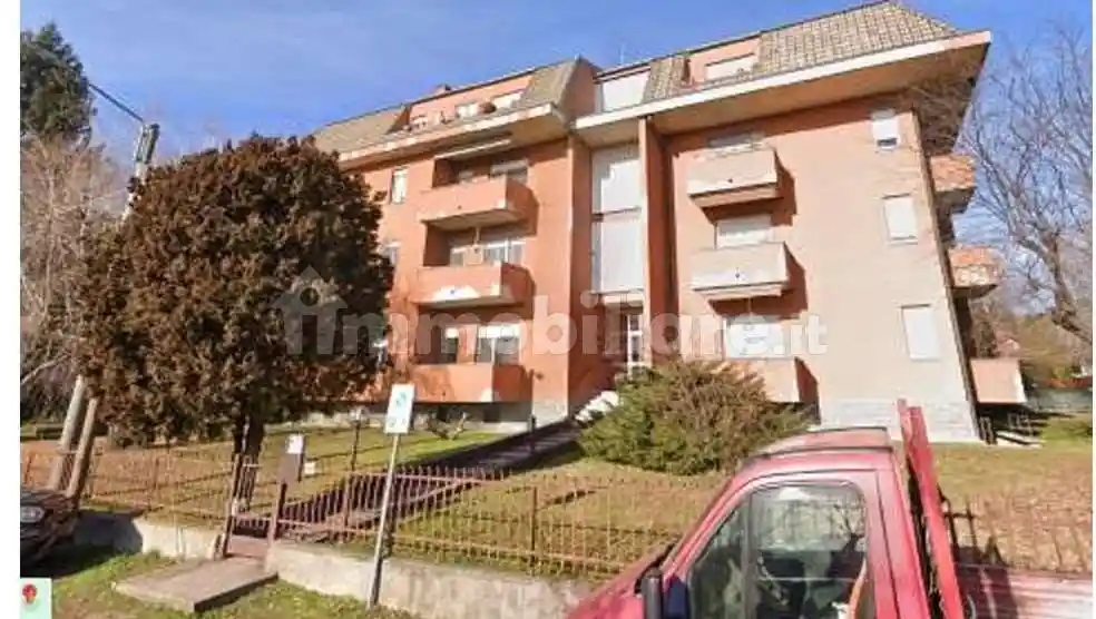 Appartamento in vendita a Rovello Porro