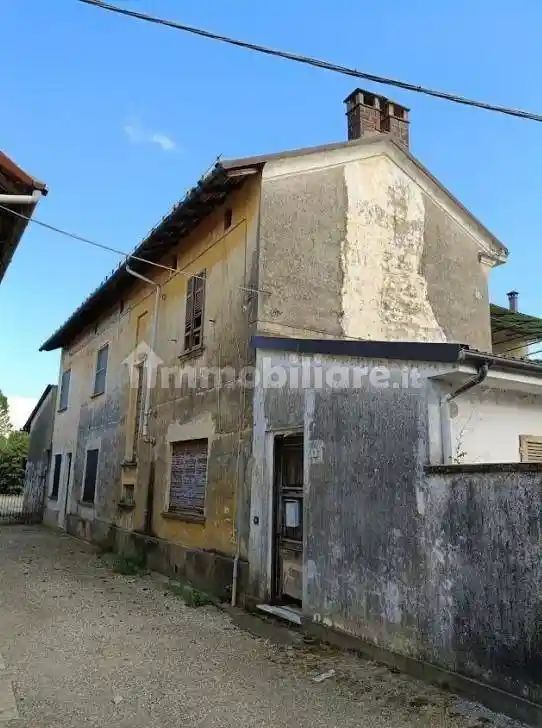 Appartamento in vendita a Rosasco