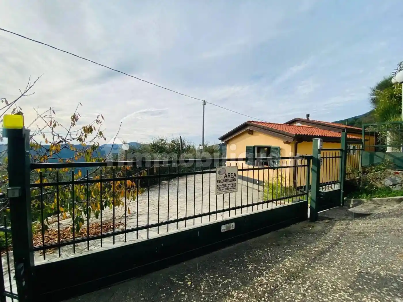 Villa in vendita a Castiglione Chiavarese