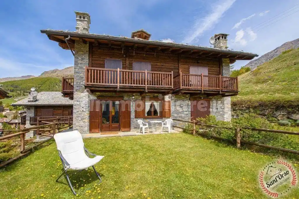 Appartamento in vendita a Cogne