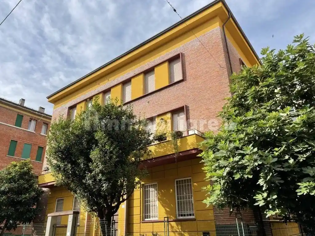 Appartamento in vendita a Bologna