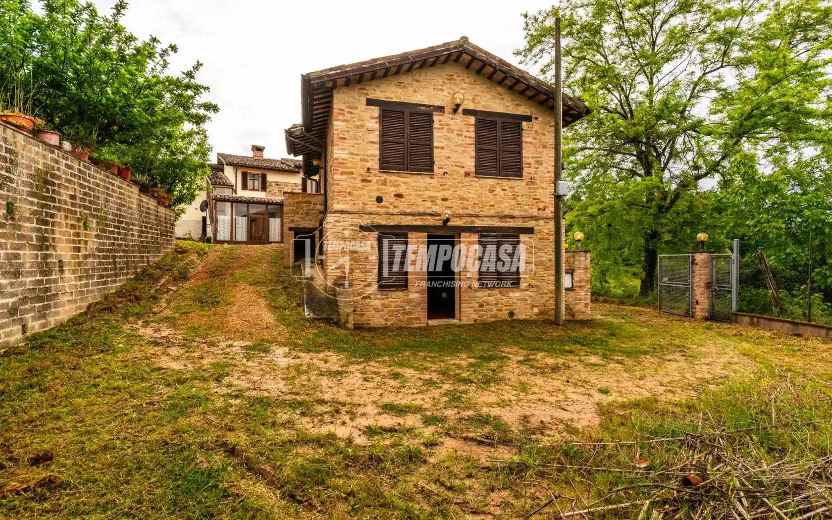 Casa indipendente in vendita a San Severino Marche