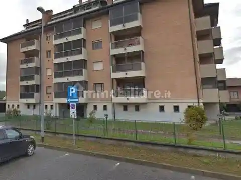 Appartamento in vendita a Lacchiarella