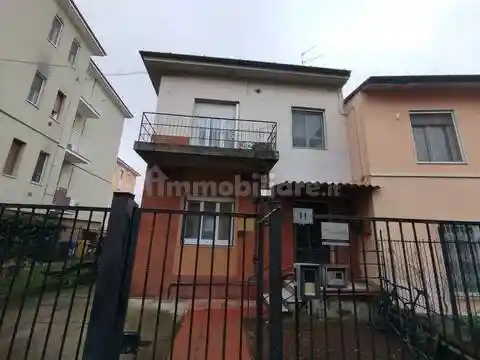 Appartamento in vendita a Pavia