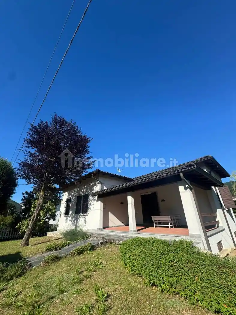Villa in vendita a Travo