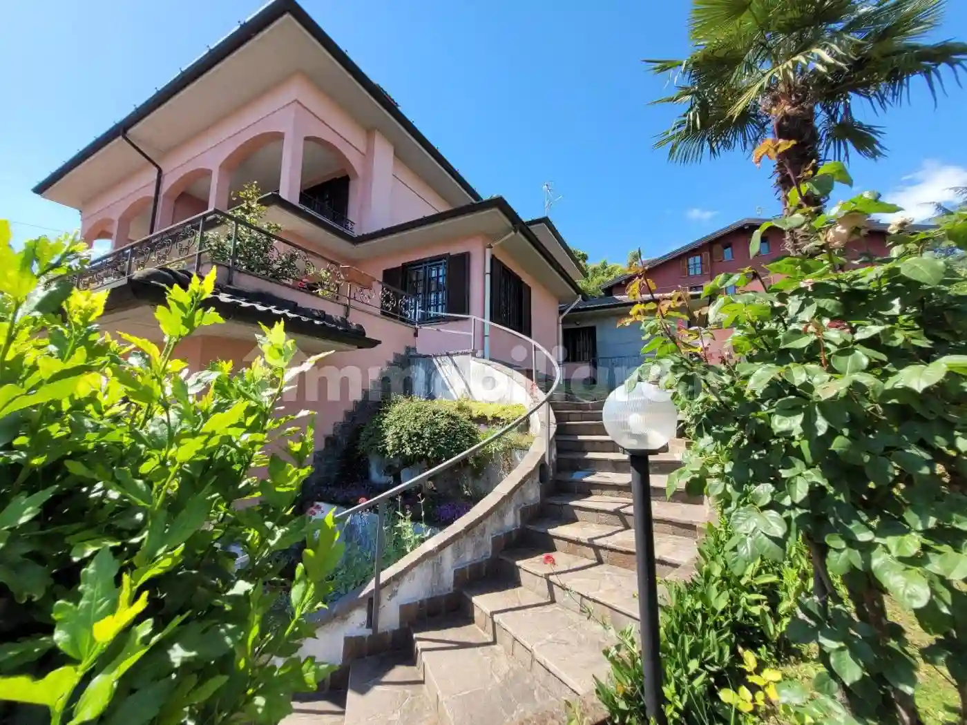 Villa - foto 2