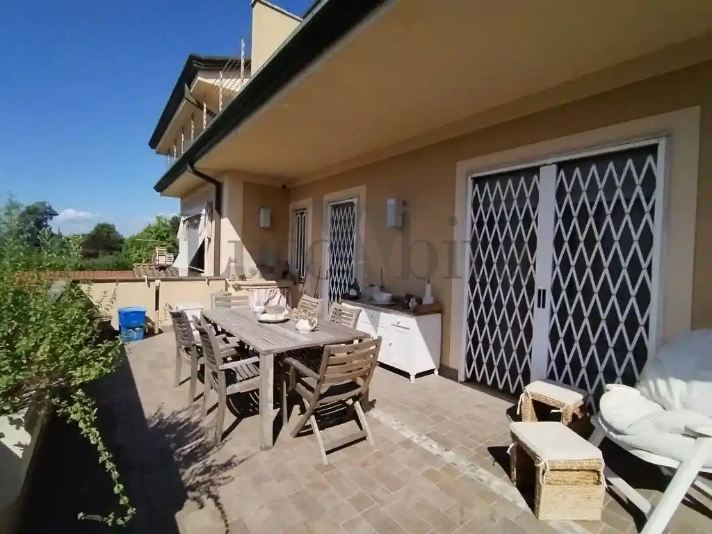 Villa in vendita a Capannori