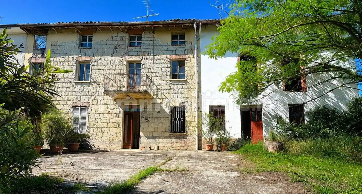 Rustico - Casale in vendita a Rosignano Monferrato