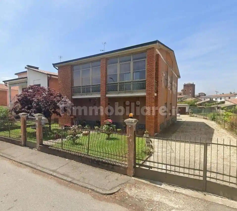 Villa in vendita a Pieve del Cairo