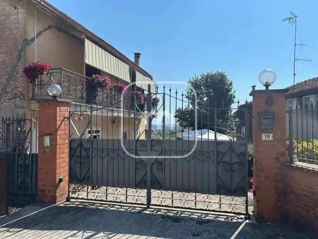Villa in vendita a Lariano