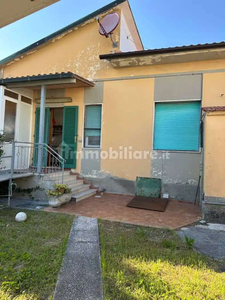 Villa in vendita a Castelfranco di Sotto