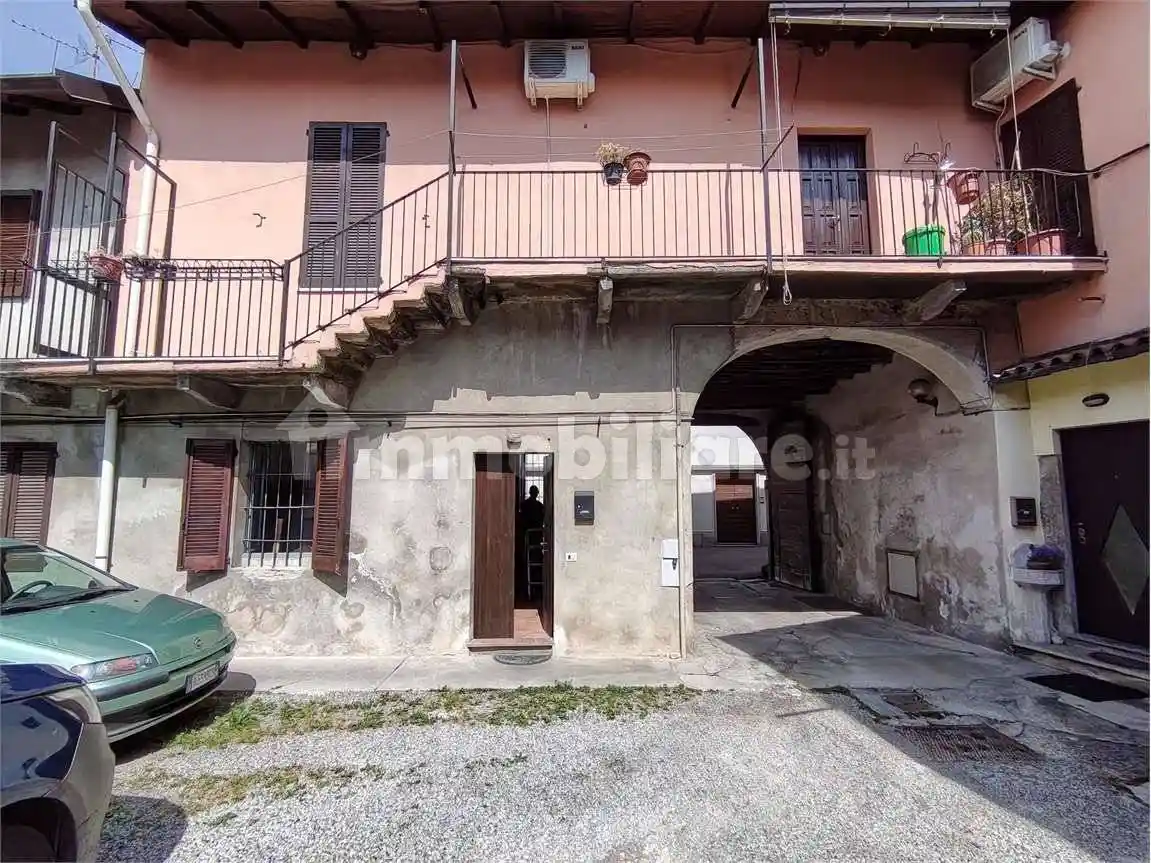 Appartamento in affitto a Carate Brianza