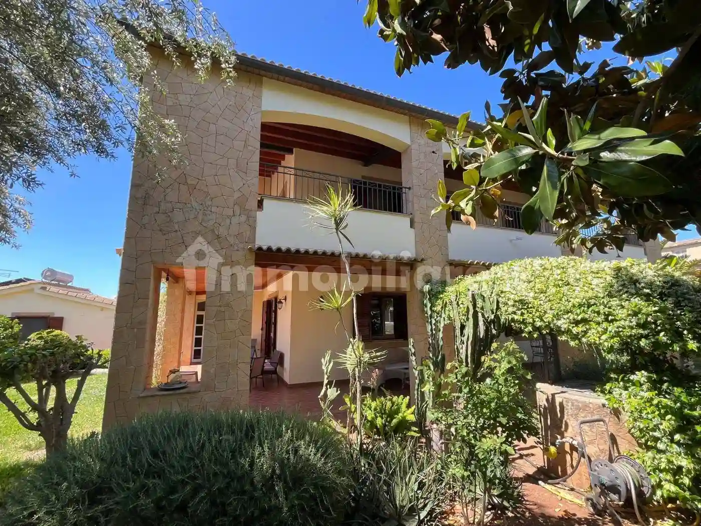 Villa - foto 2