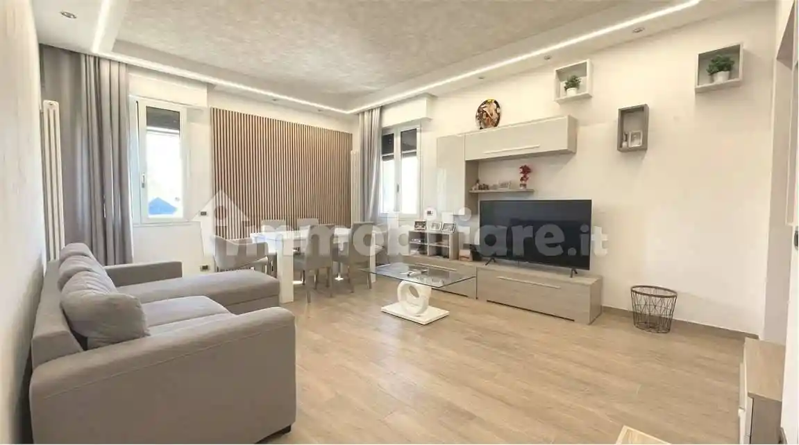 Appartamento in vendita a Modena