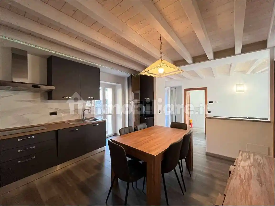 Casa indipendente in vendita a Verbania