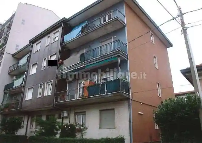 Appartamento in vendita a Limbiate