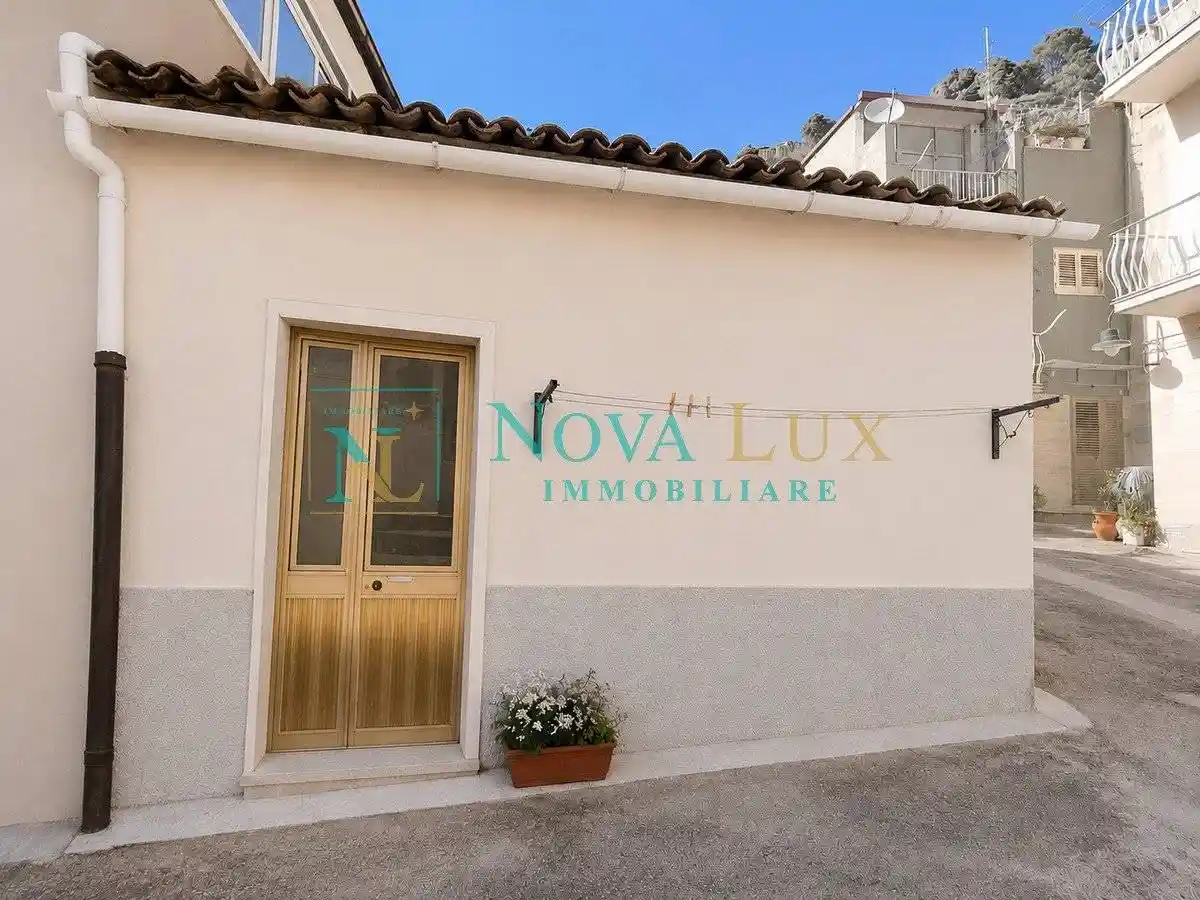 Casa indipendente in vendita a Scicli