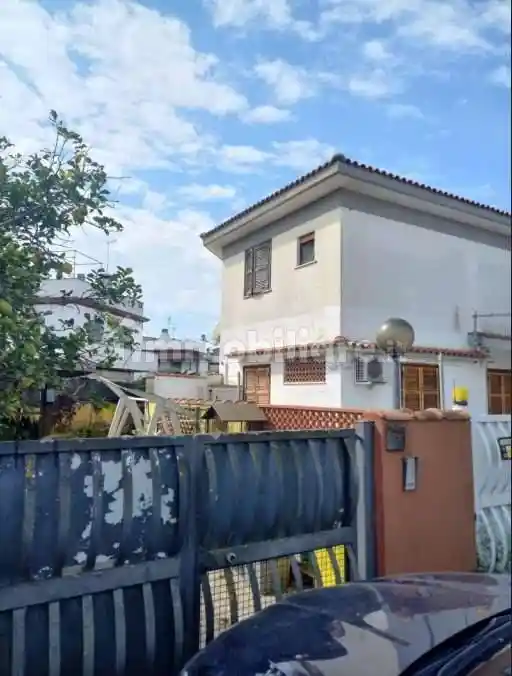 Appartamento in vendita a Pomezia