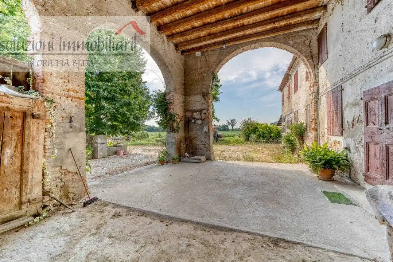 Rustico - Casale in vendita a Mestrino