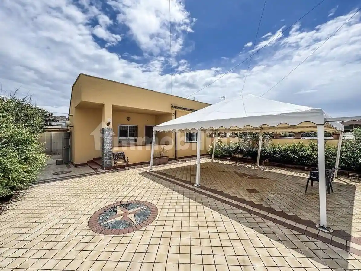 Villa in vendita a Fiumicino