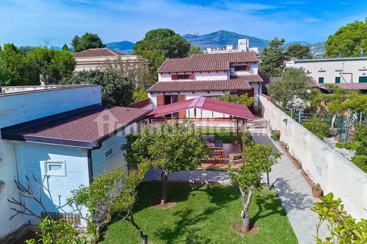 Villa in vendita a Palermo