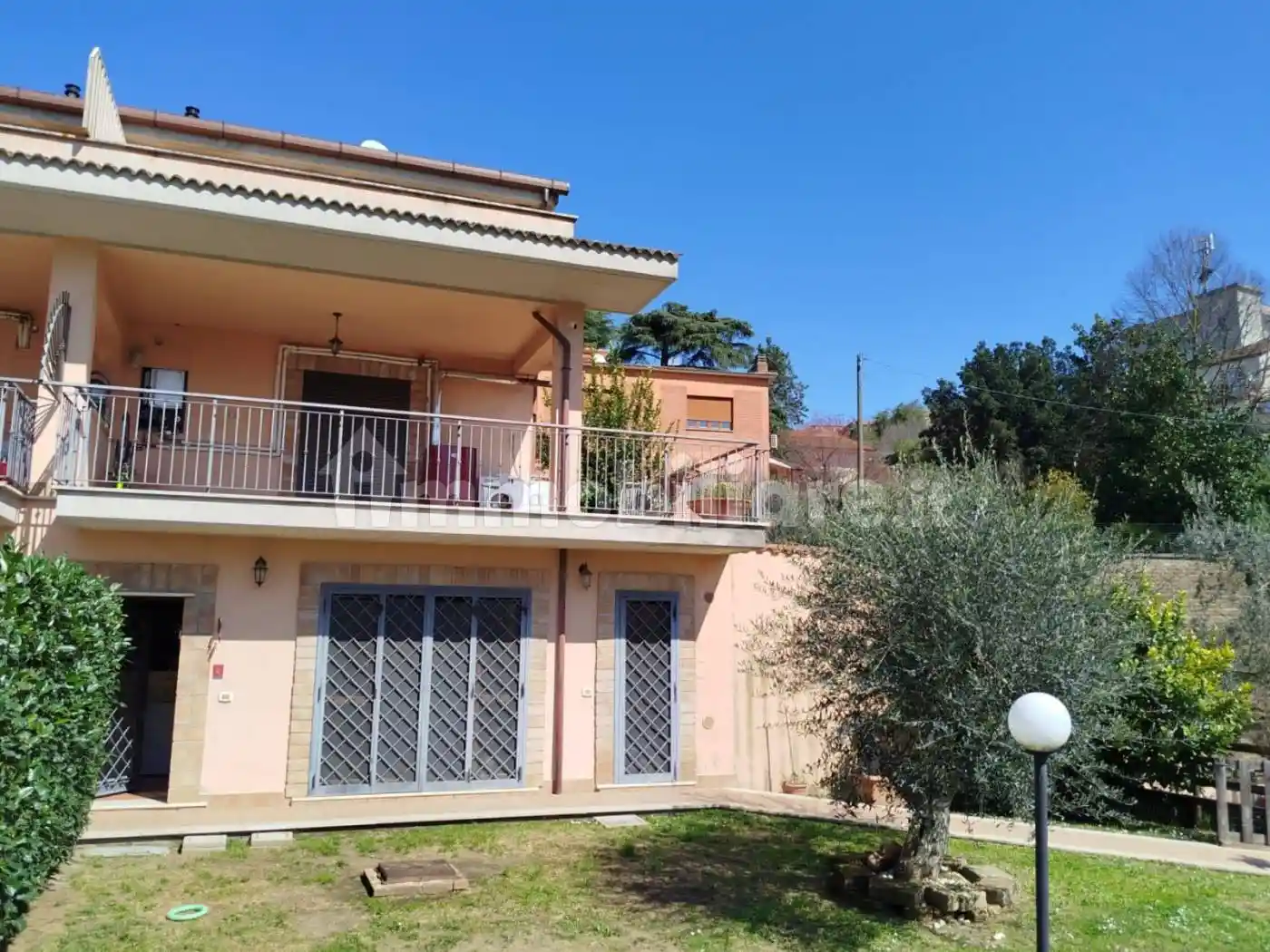 Villa in vendita a Castelnuovo di Porto