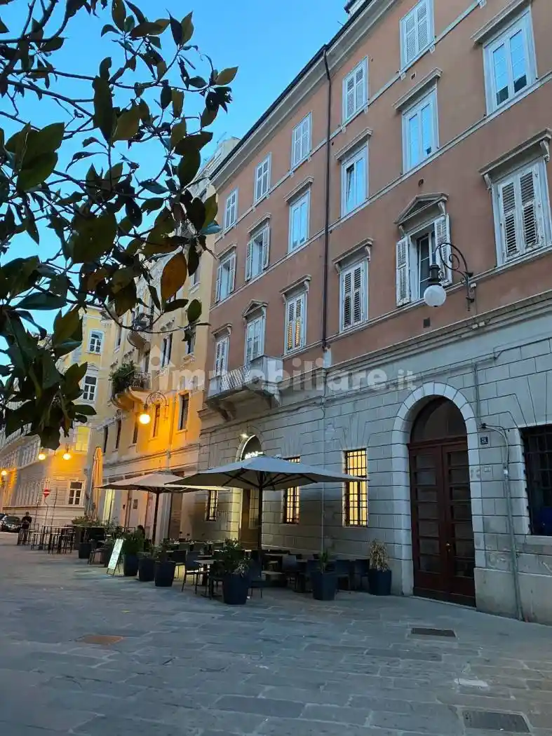 Appartamento in vendita a Trieste