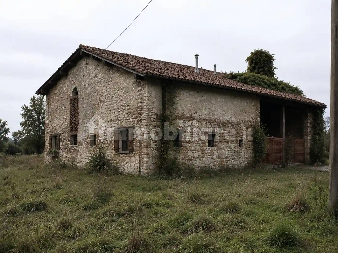 Rustico - Casale in vendita a Sant'Ilario d'Enza