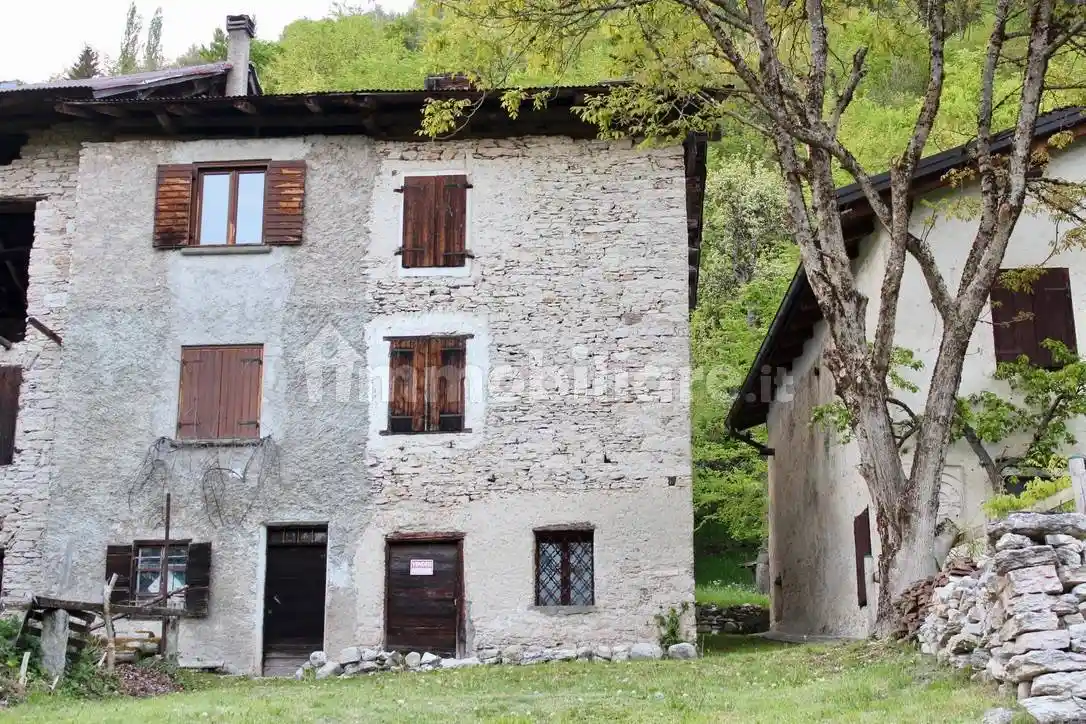 Rustico - Casale in vendita a Castello Tesino