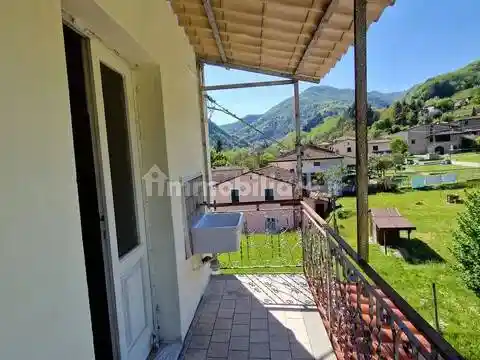 Villa in vendita a Pescaglia