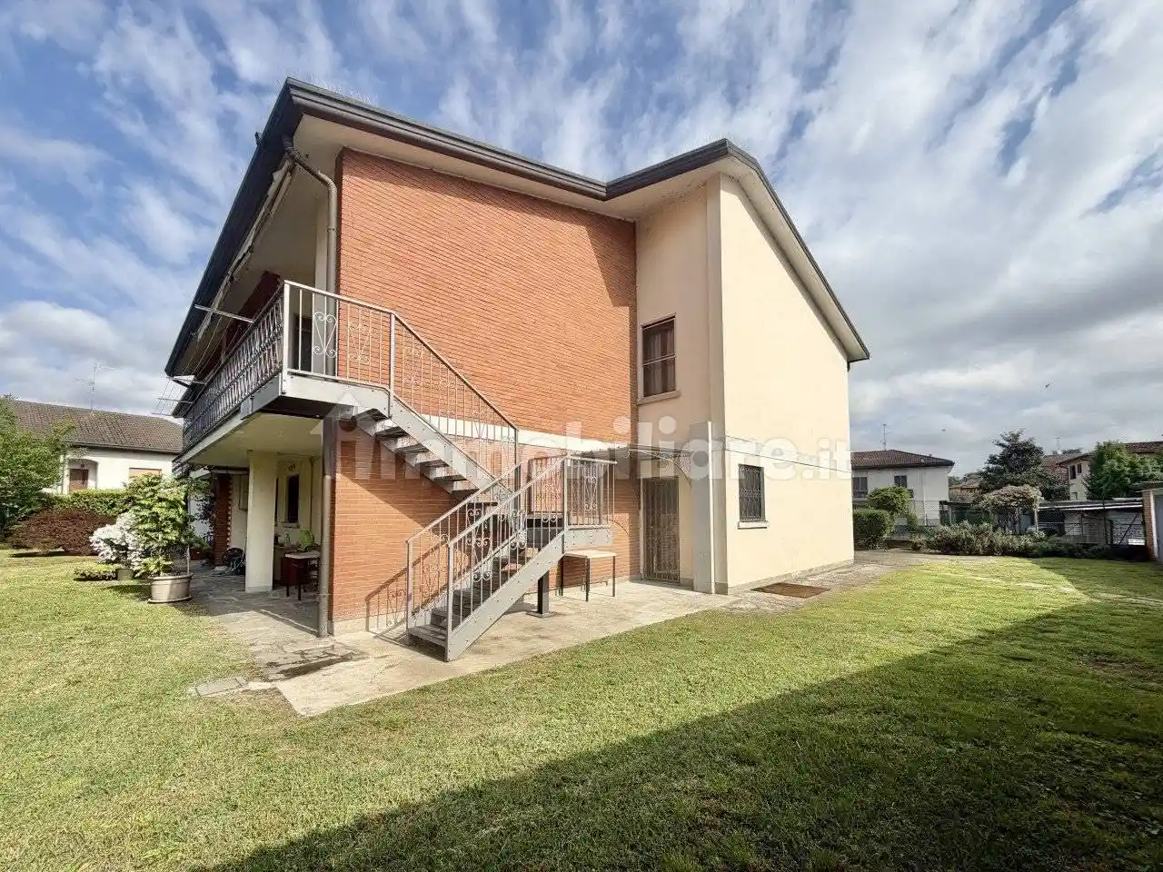 Villa in vendita a Binasco