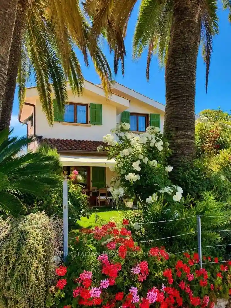 Villa - foto 2