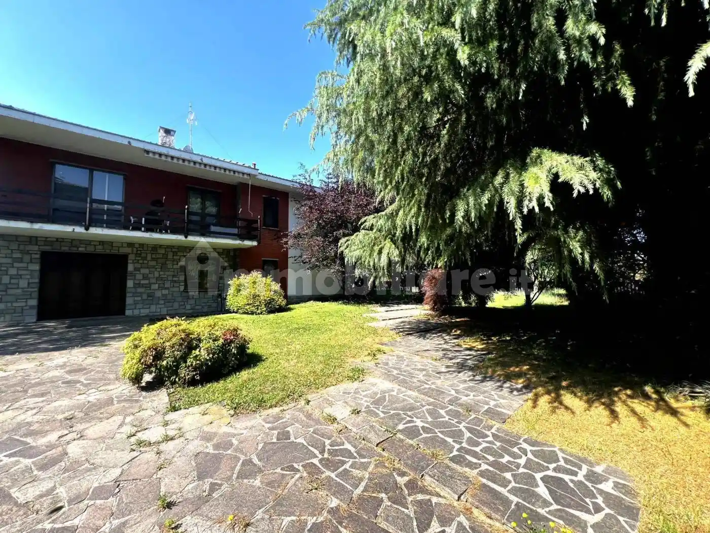 Villa in vendita a Bernareggio