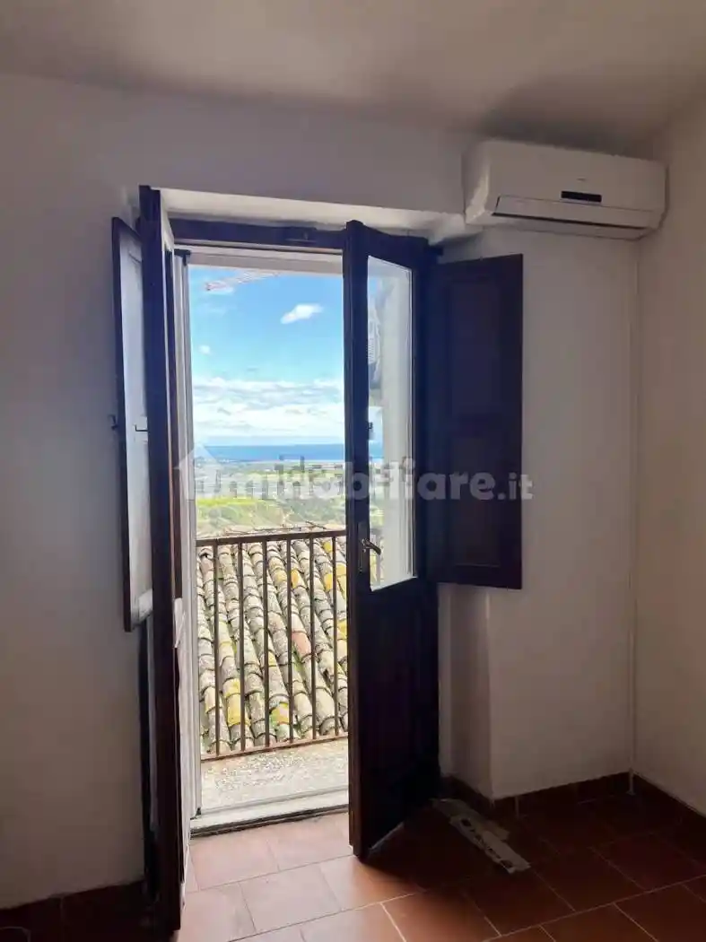 Appartamento in vendita a Rocca Imperiale