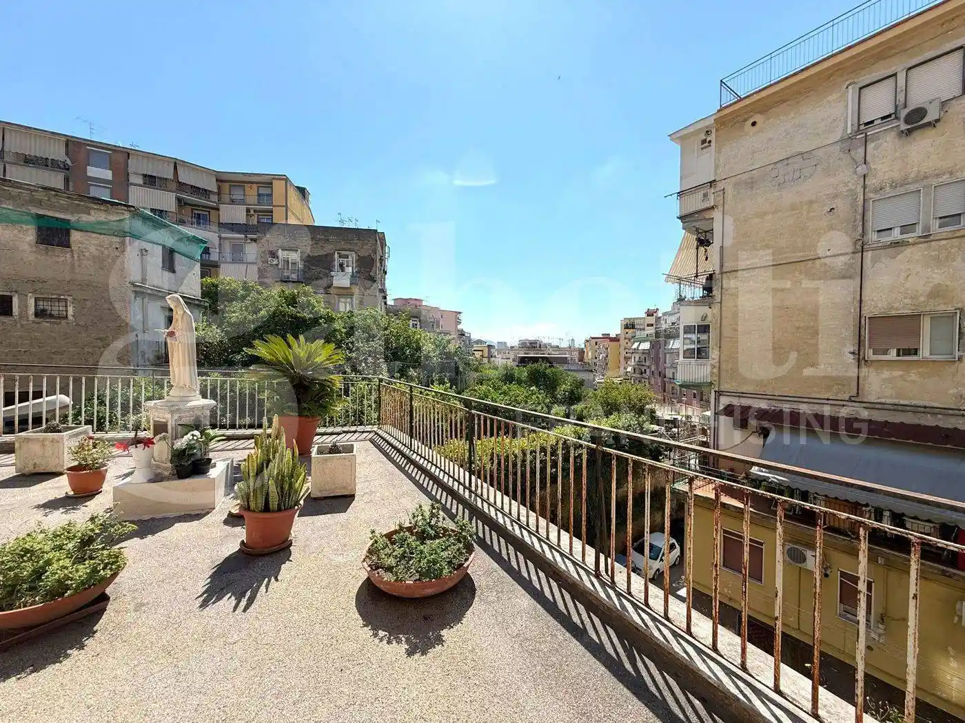 Appartamento in vendita a Napoli