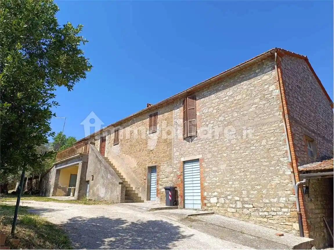 Rustico - Casale in vendita a Passignano sul Trasimeno