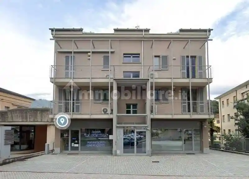 Appartamento in vendita a Colico