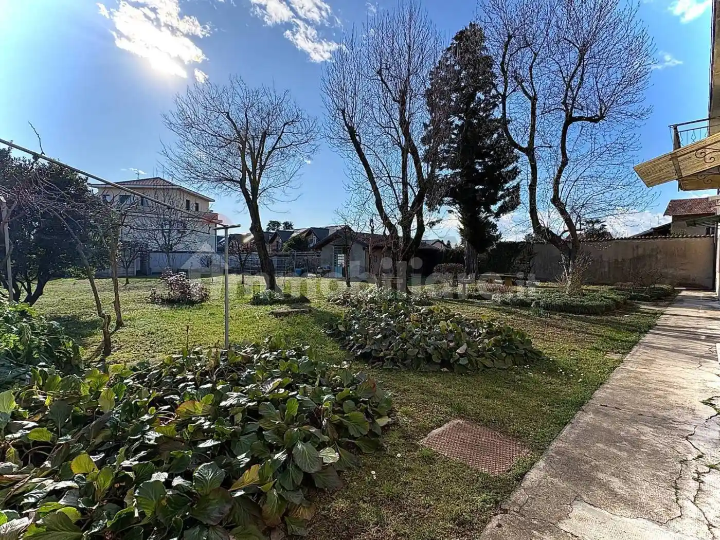 Casa indipendente in vendita a Samarate