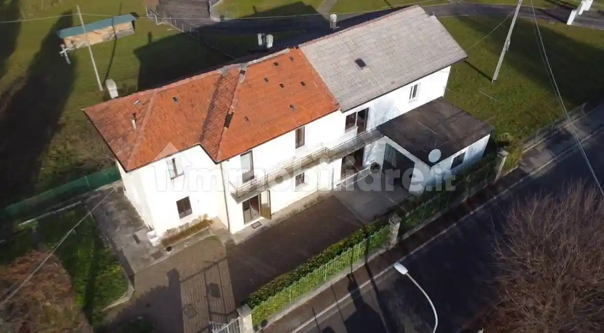 Casa indipendente in vendita a Limana