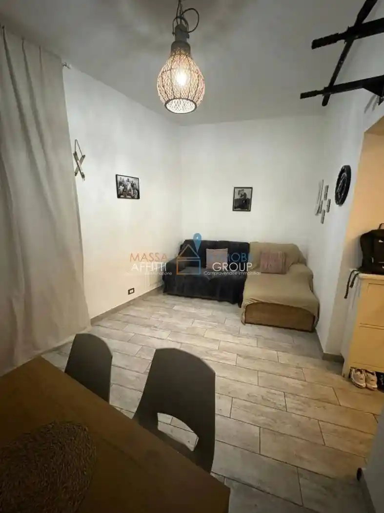Casa indipendente in vendita a Massa